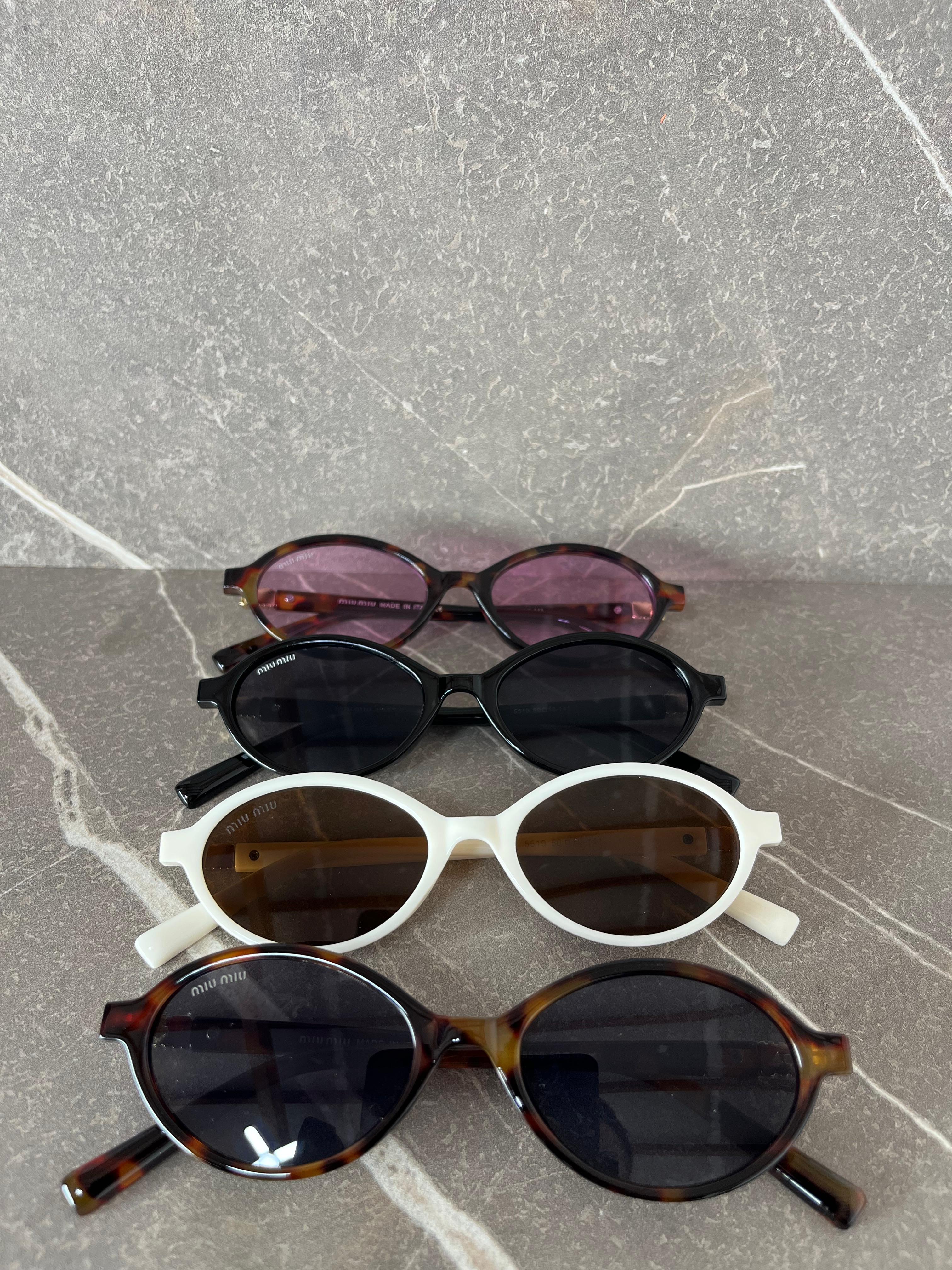 Gafas de sol Miu Miu ovaladas
