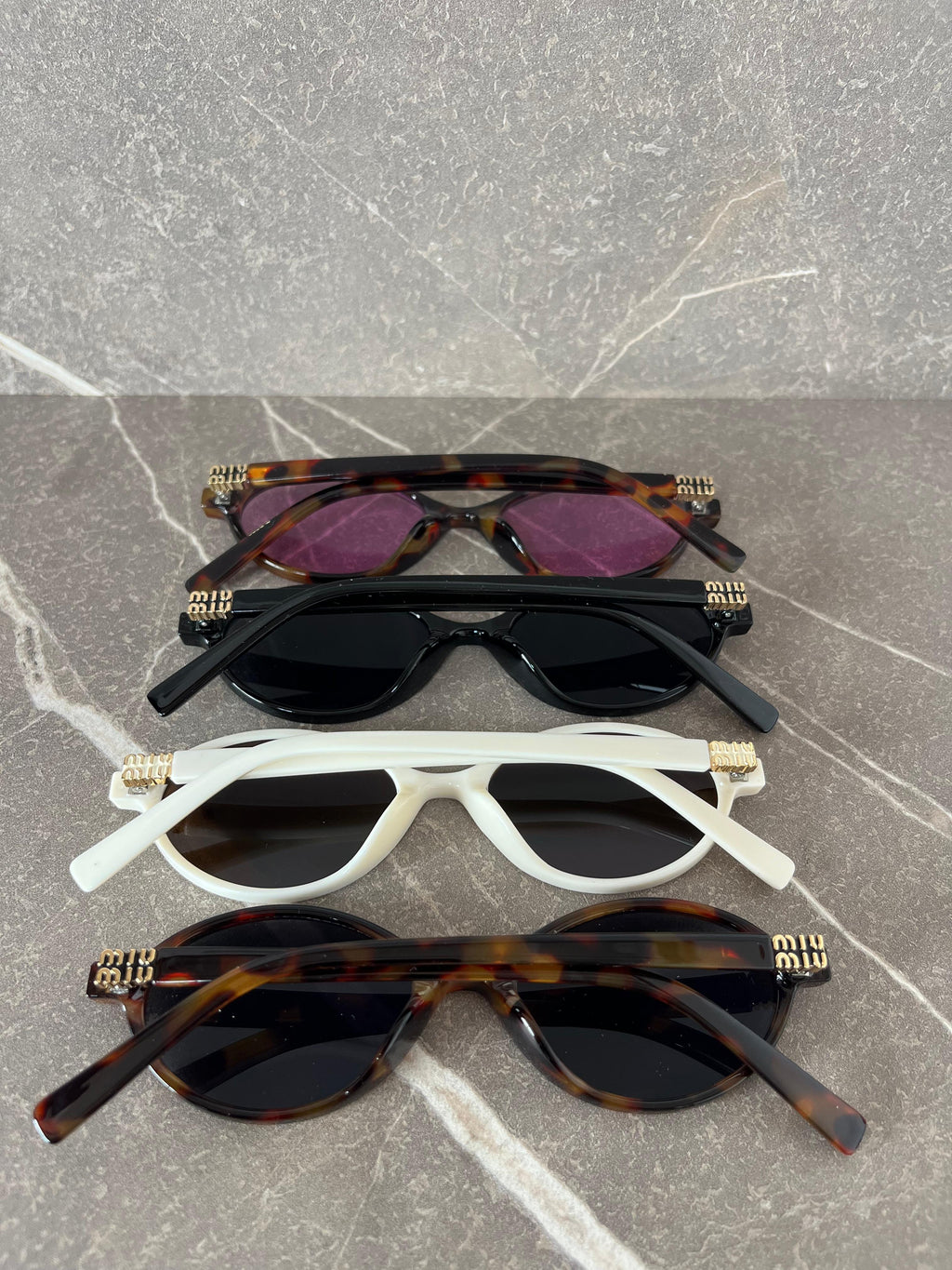 Gafas de sol Miu Miu ovaladas