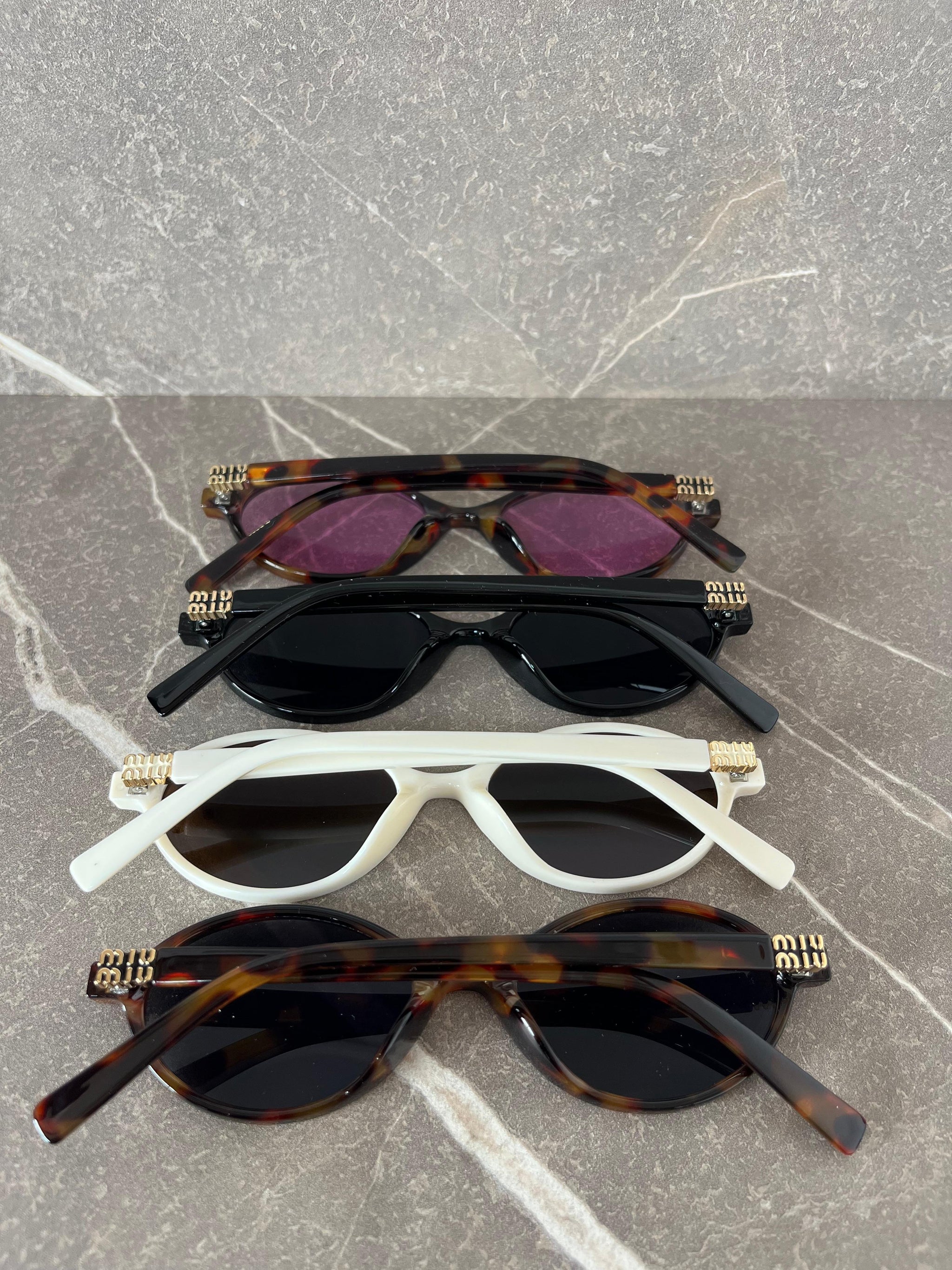 Gafas de sol Miu Miu ovaladas